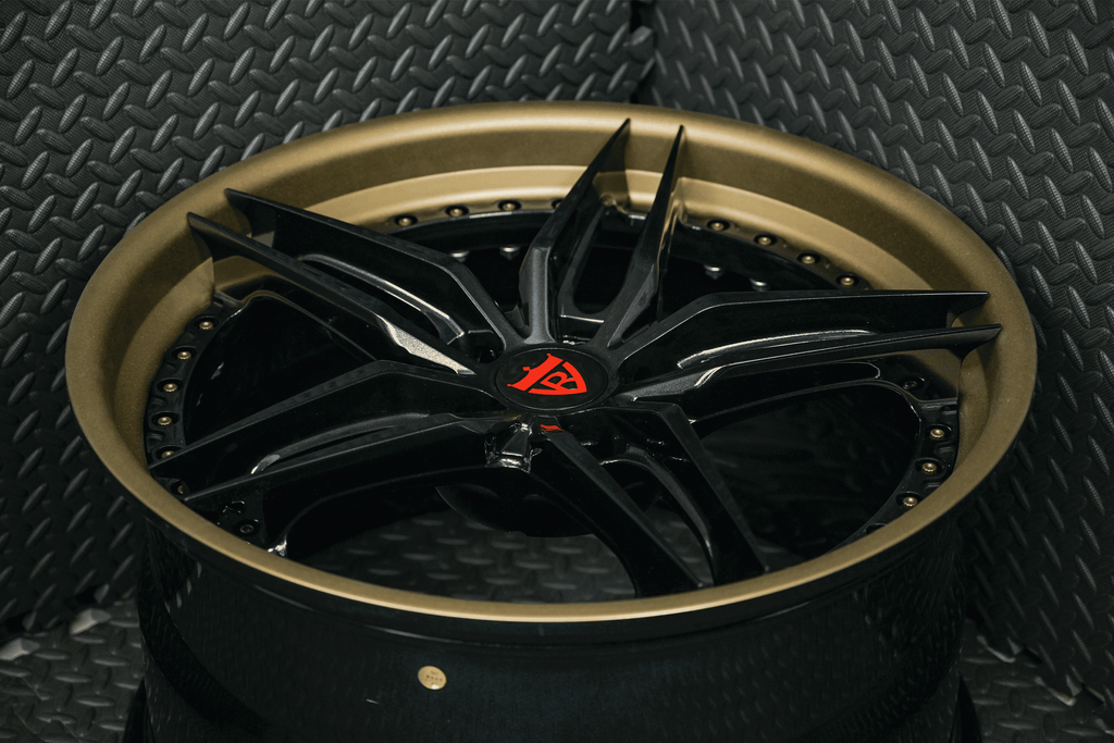 2025 Corvette C8 Custom 5 Spoke/Star Carbon Flash Metallic Wheels: RV-DP03
