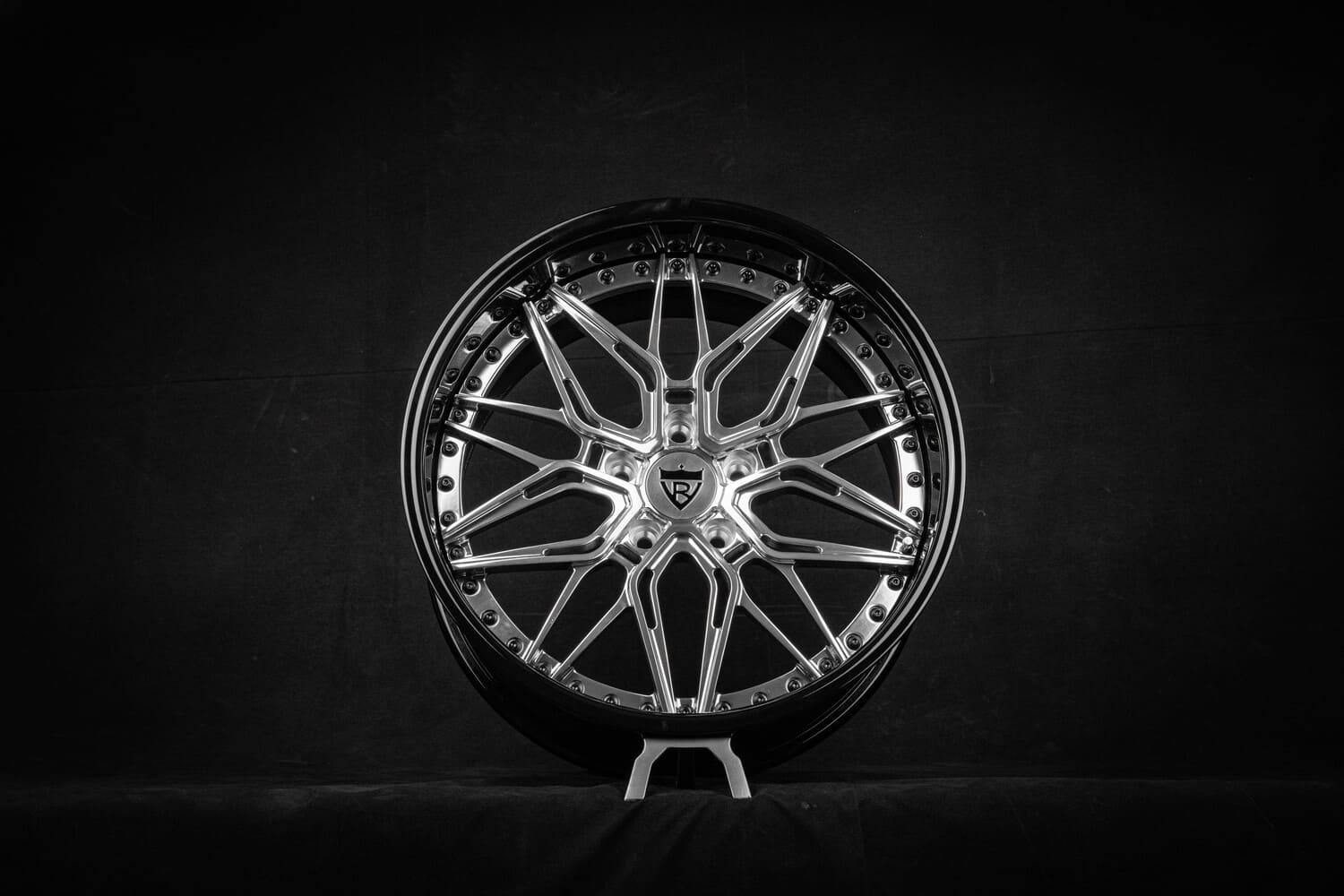 18-inch RV-T081 front wheel fitment on classic Monte Carlo