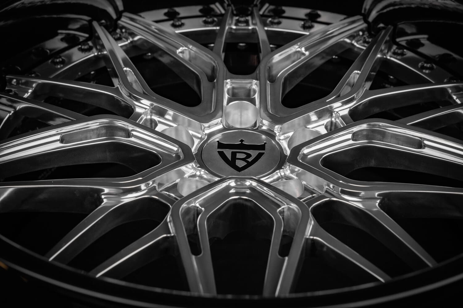 Front view of custom RV-T081 18x8 forged wheels on 1987 Chevy Monte Carlo