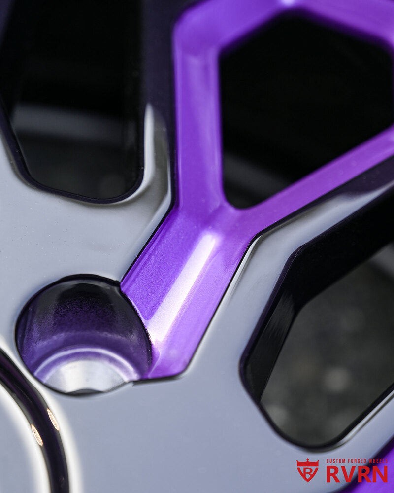 Deep dish structure of RVRN MH01 wide forged wheels for trucks.