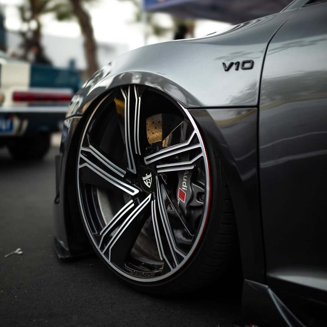 Close-up of deep concave forged wheels on 2011 Audi R8 by RVRN