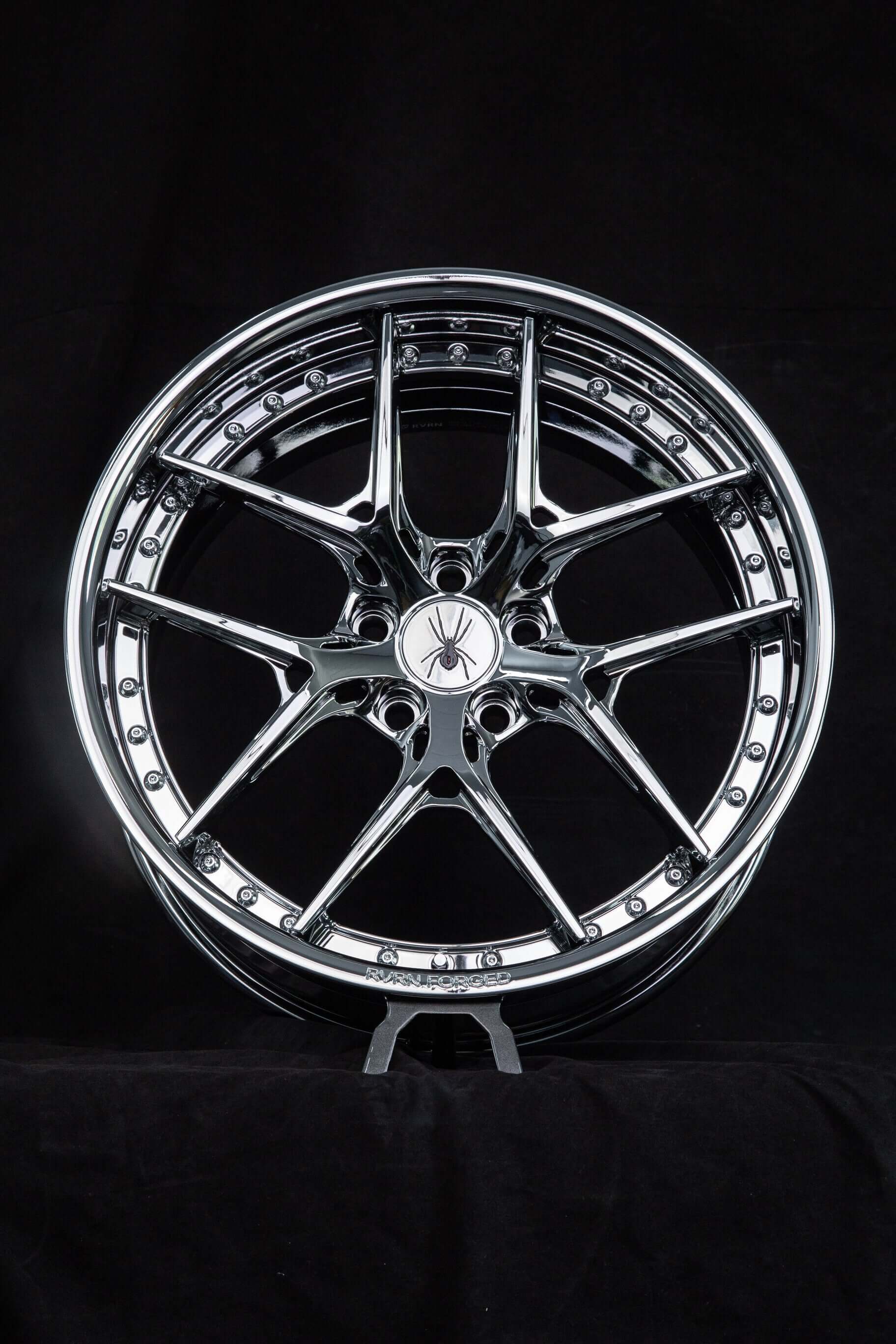 Side view of 2012 Camaro SS showing RV-DR08D custom chrome wheels