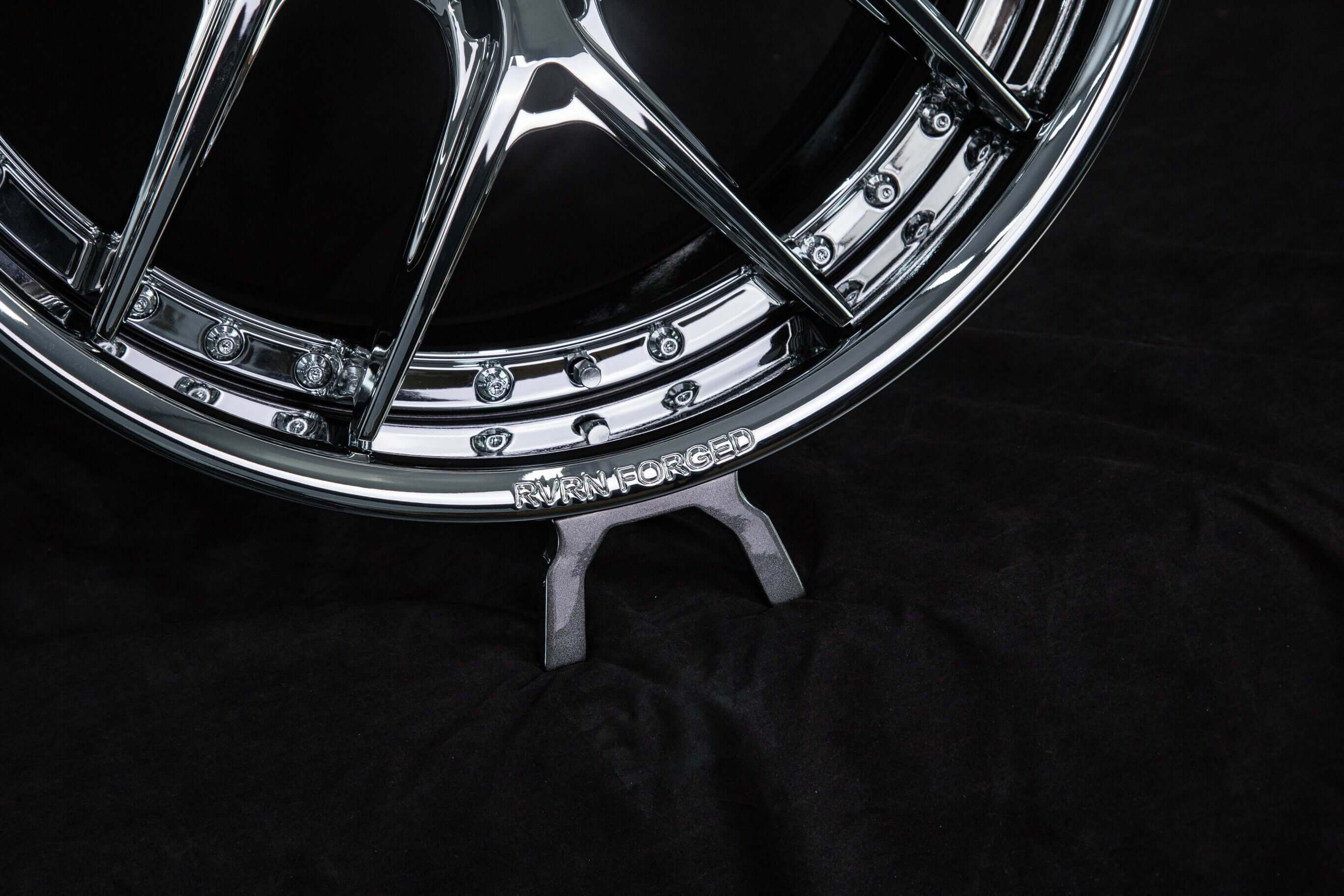 Close-up of RV-DR08D chrome forged wheel on 2012 Camaro SS