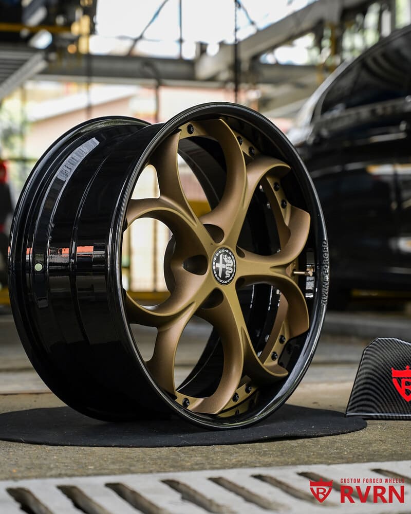 Design your own Alfa Romeo wheels – RV-DS016 example in matte bronze and gloss black
