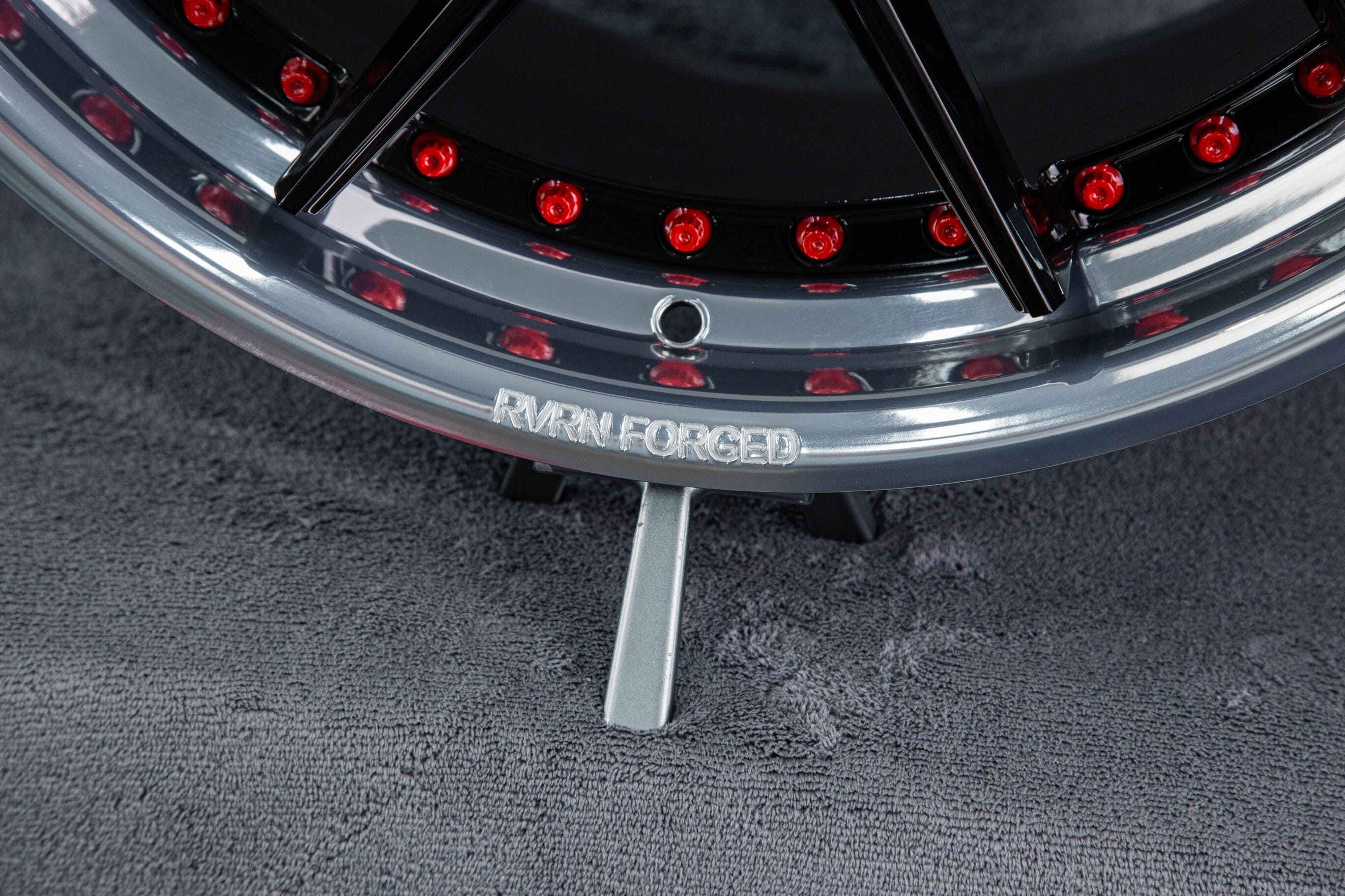 Close-up of polished black finish on forged RV-DR08D wheel for C7 Corvette