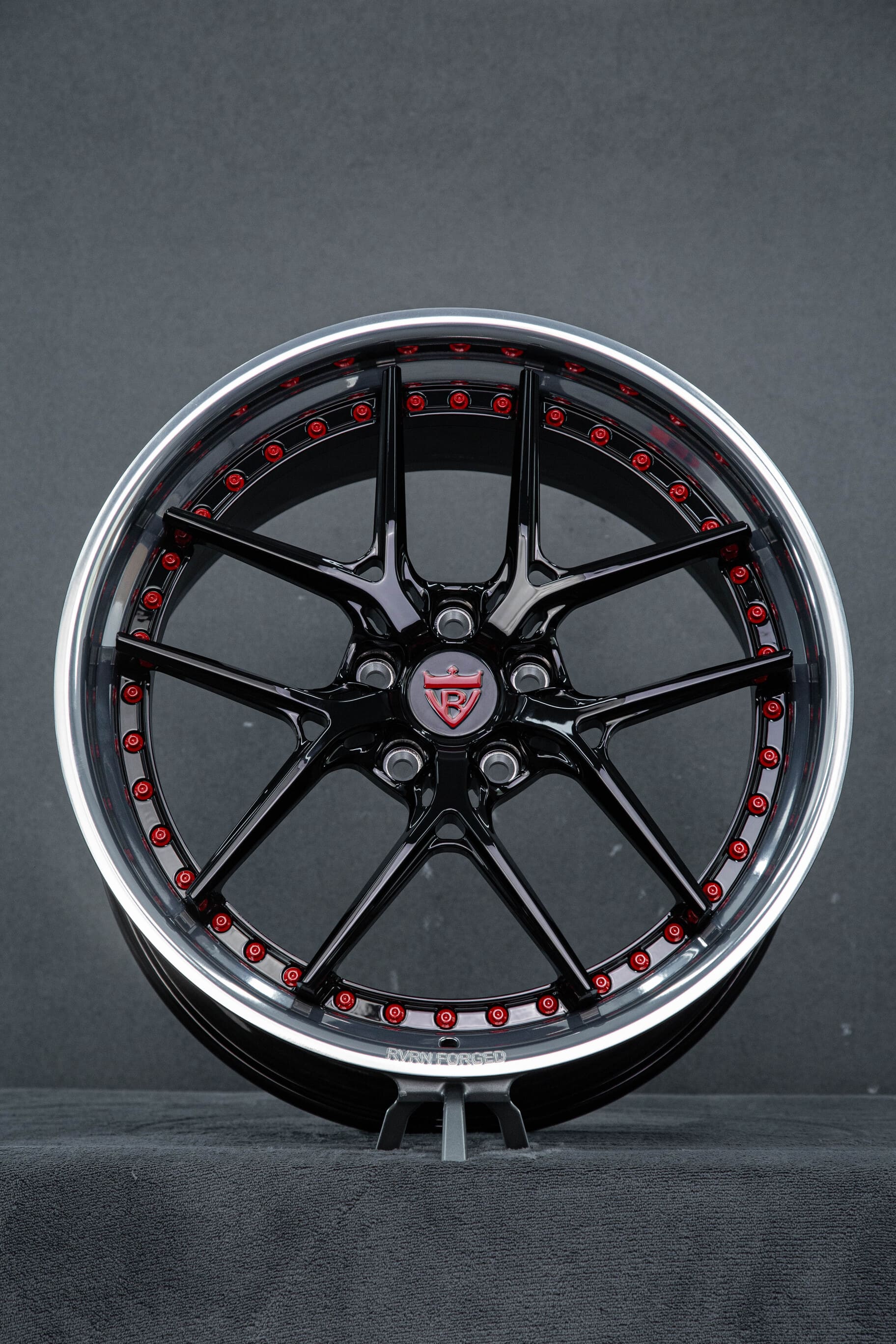 Side profile of C7 Z51 featuring custom black polished RV-DR08D wheels