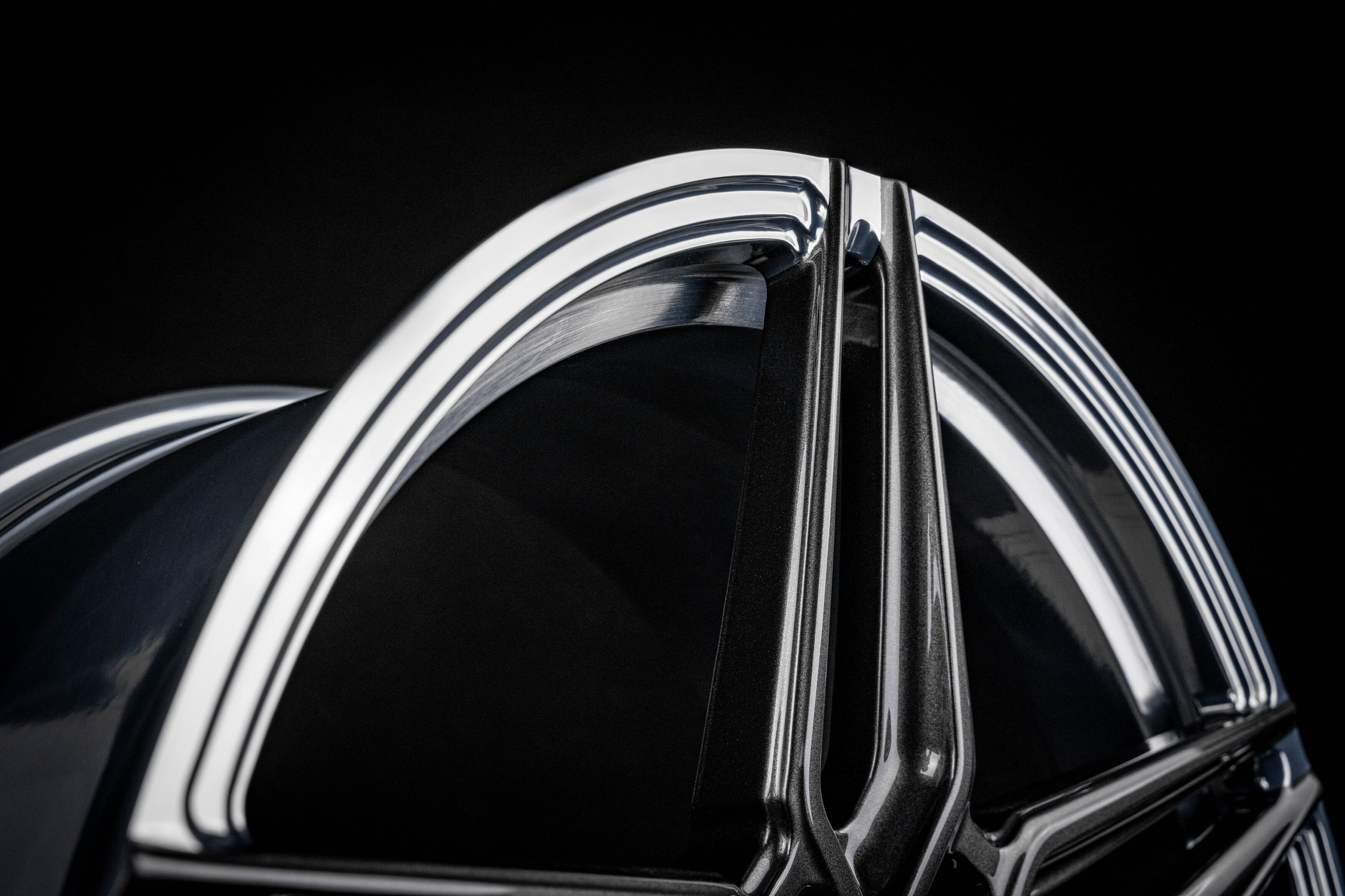 Detailed shot of staggered fitment on 2015 Lexus RC350