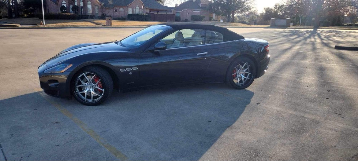 Custom 20x9 front and 20x10.5 rear wheels for Maserati