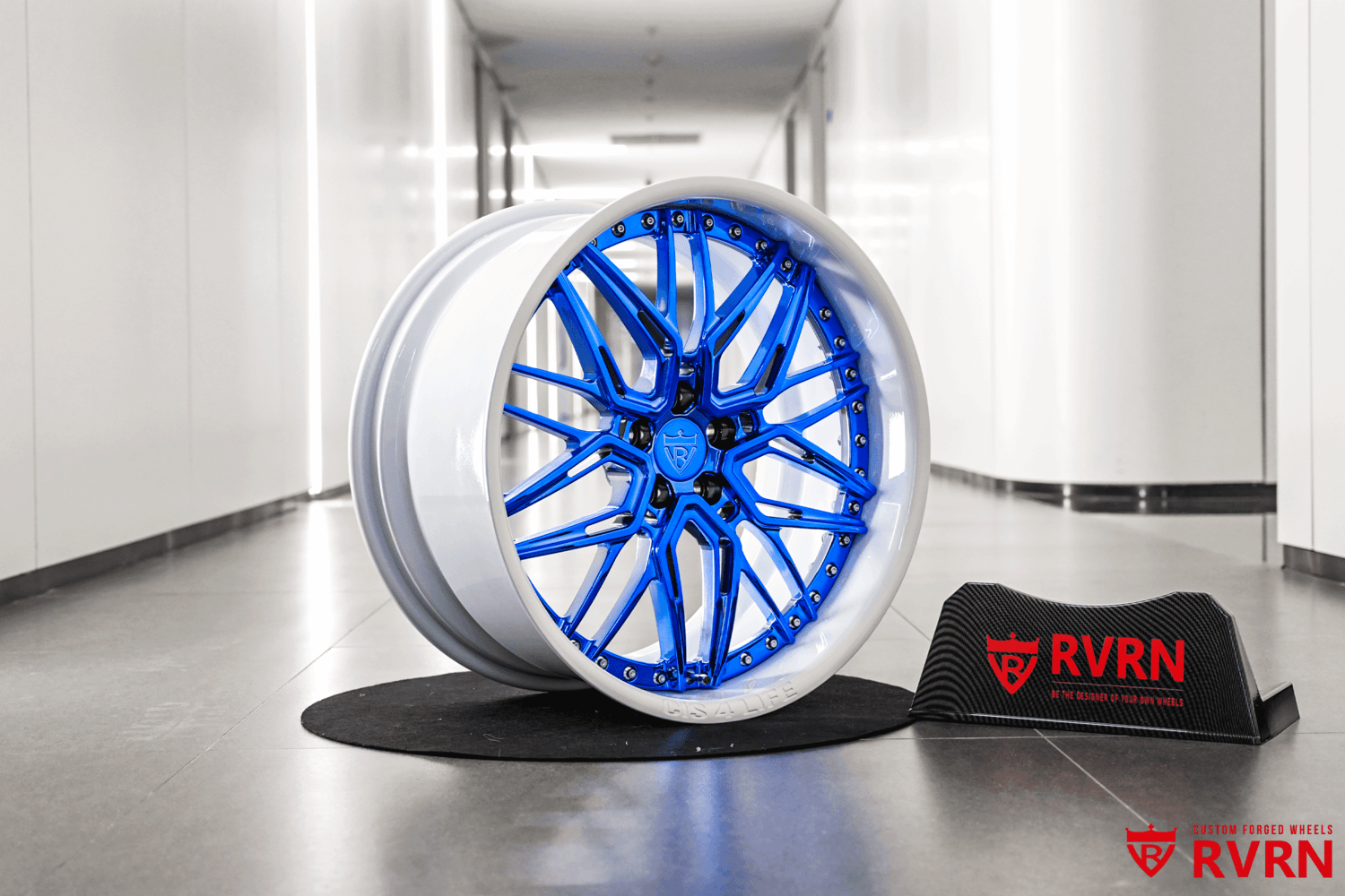 Jaguar F Type custom wheels detail Blue Chrome spoke Pearl White rim