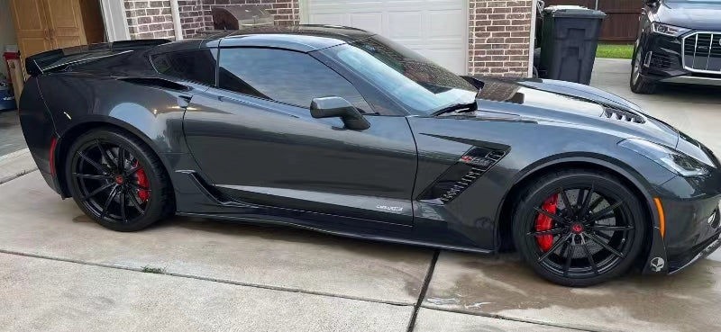 RV-MJ02 custom forged concave wheels mounted on a black 2019 c7 Z06 with z07 package in 20x10/21x12 OEM size.