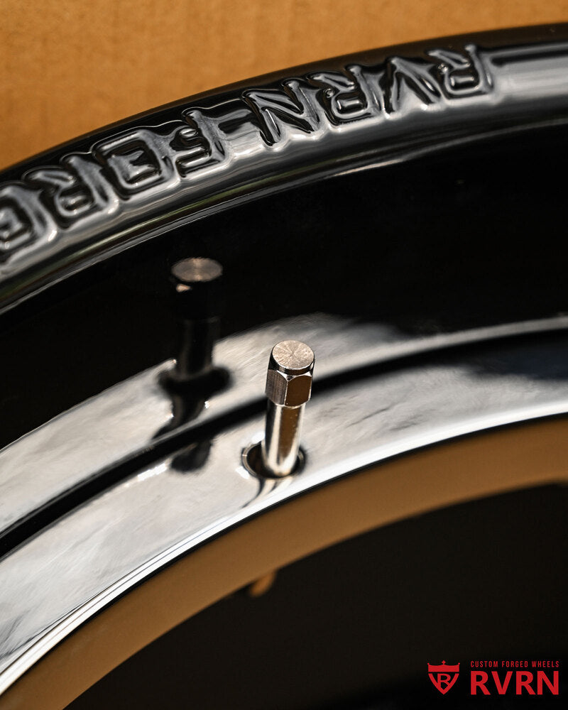 Black chrome Corvette forged wheels RV-DC25 detail
