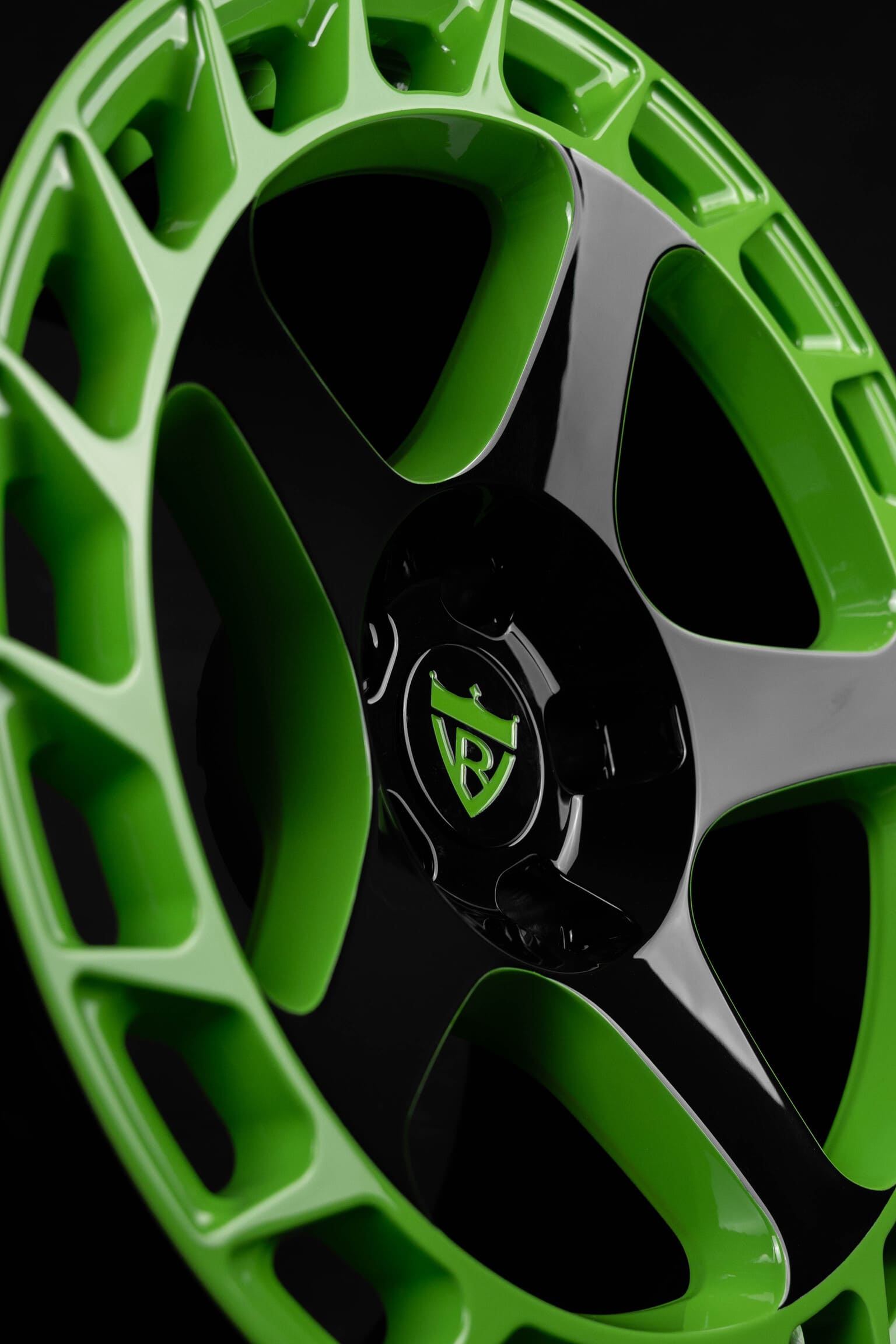 Side view of 2021 Camaro with custom neon green RV-MV122 wheels