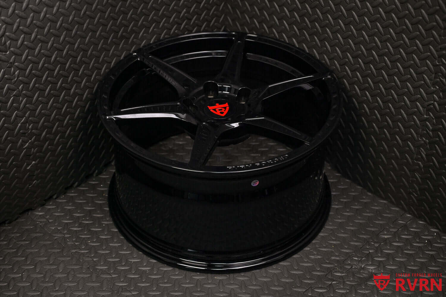 Side view of custom 1969 Camaro Z28 black wheels RV-MC19 18x9.5 forged rim