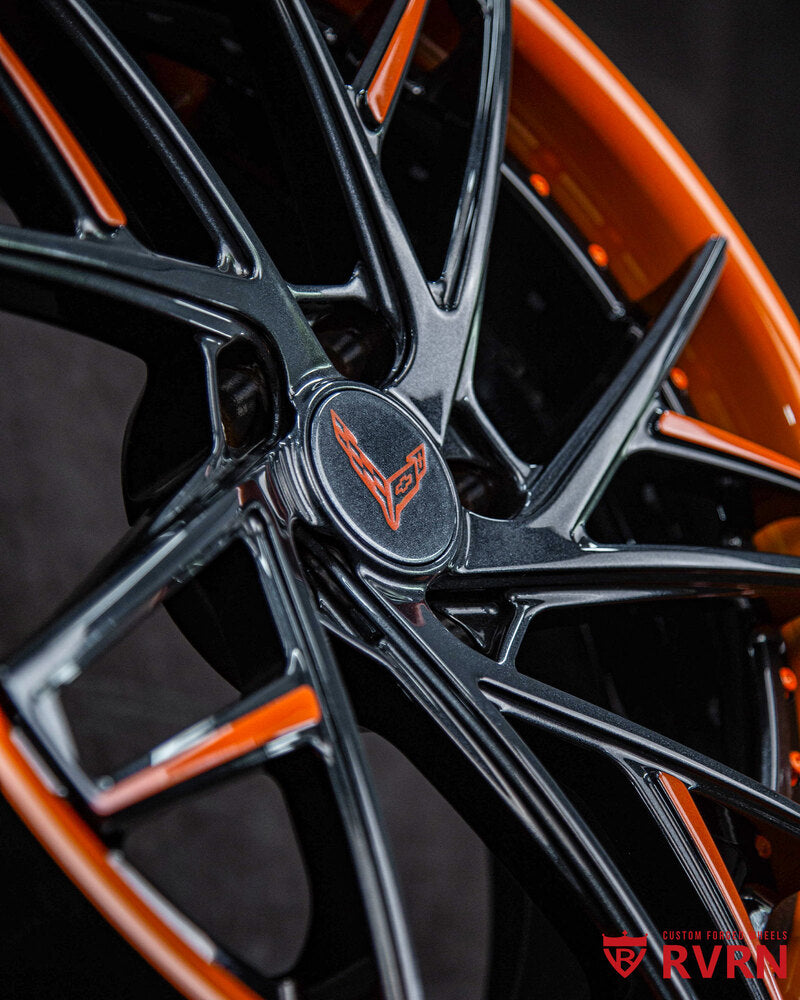 Detail of Carbon Flash Metallic finish on RV-DS74 wheels