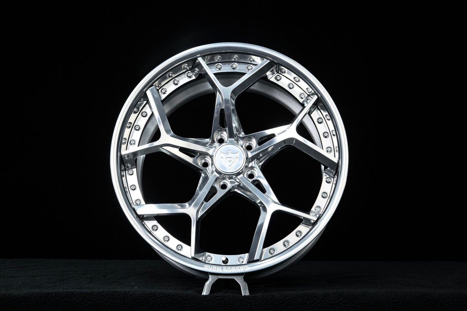 Polished aluminum finish detail of RV-DV03 wheels custom made for Corvette C8 Z51