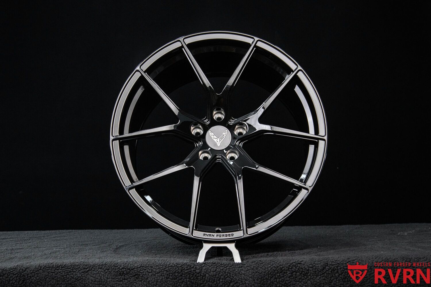 Corvette C8 Stingray black forged concave rims side profile RV-MC24 custom design