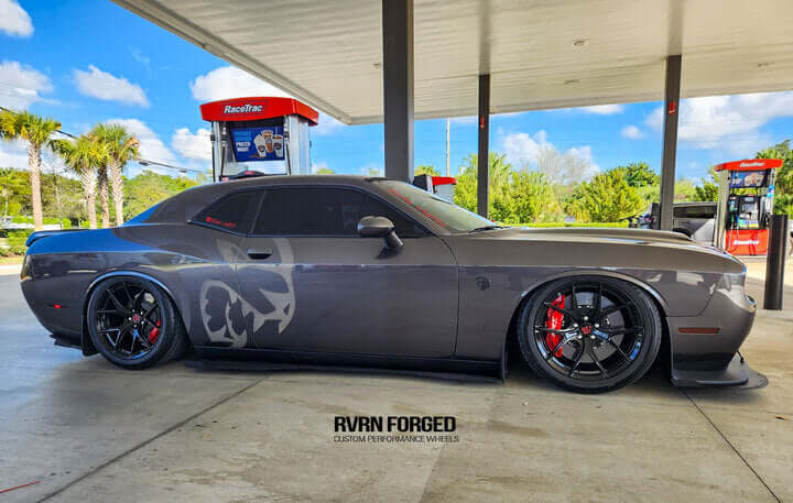 Gloss black forged rims on Dodge Challenger Hellcat – angled view