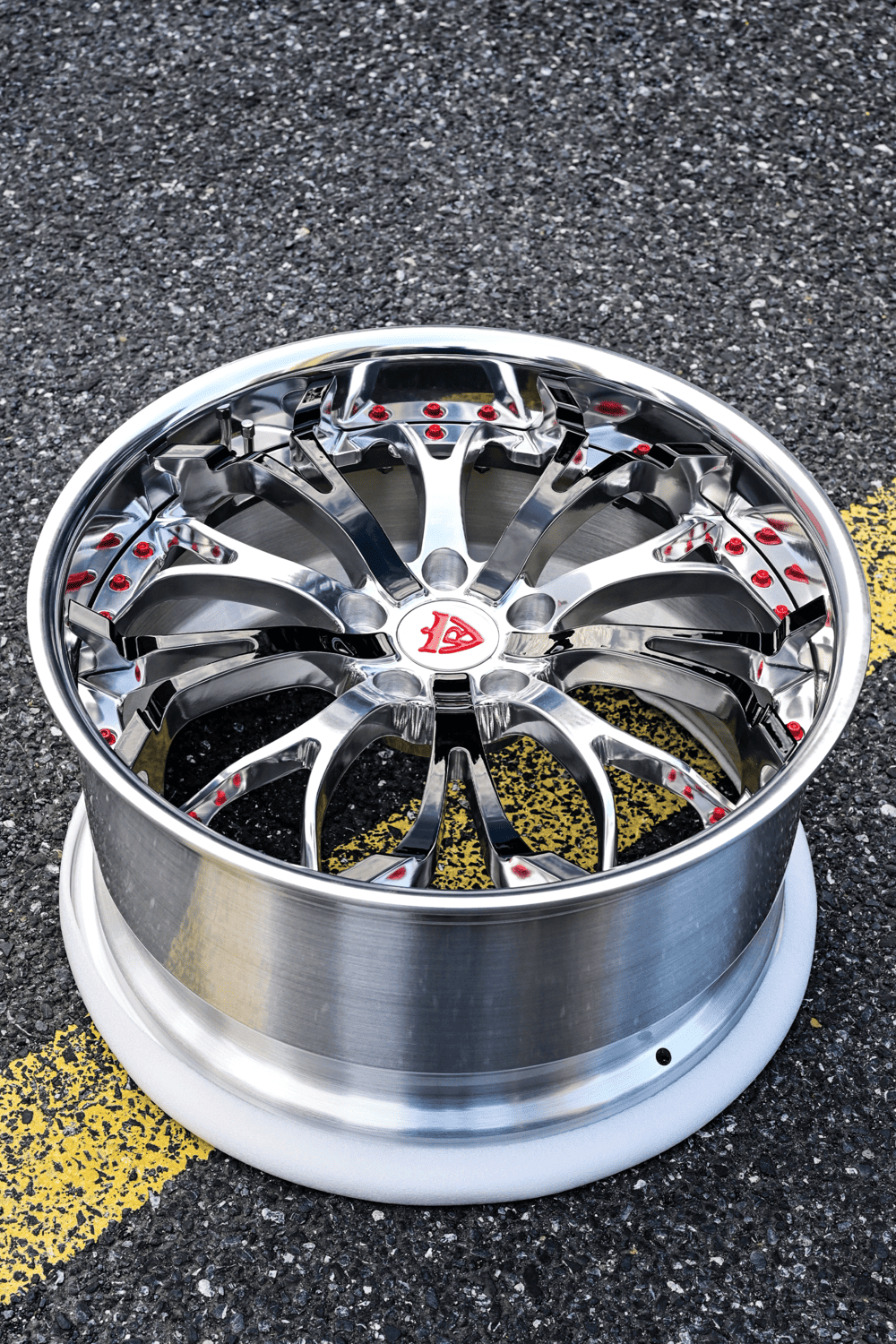 RV-DL09 19x8.5 custom forged front wheel for 2024 Corvette C8 – polish & black finish