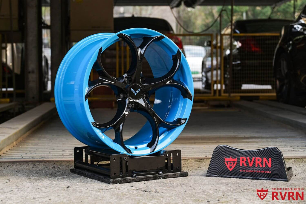 Deep concave blue and black wheels on 2024 Corvette Stingray.