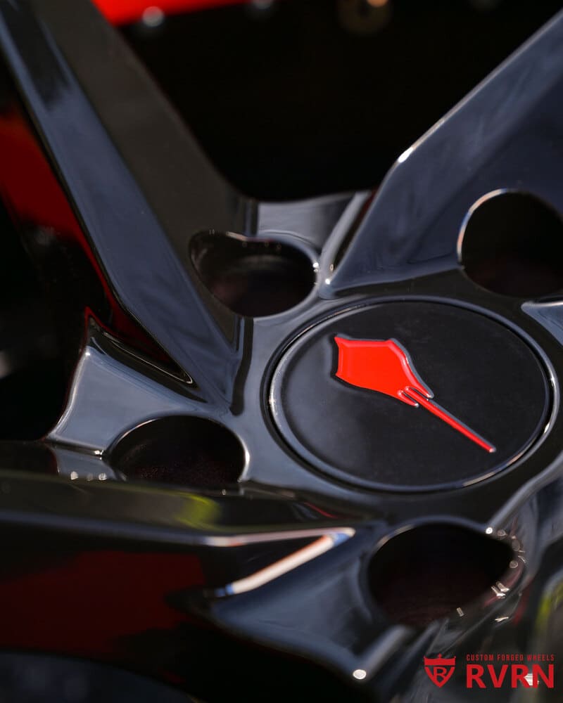 Corvette forged wheels with black screws RV-DC35 detail