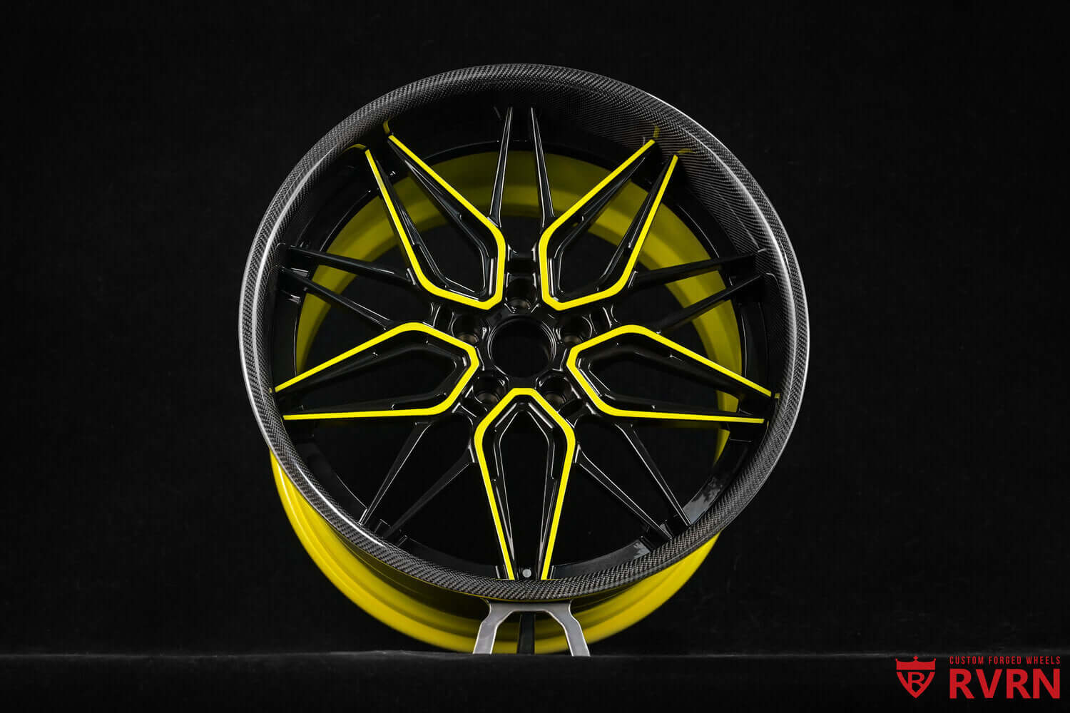 Corvette C8 forged black and yellow wheels RV-T081 rear angle view