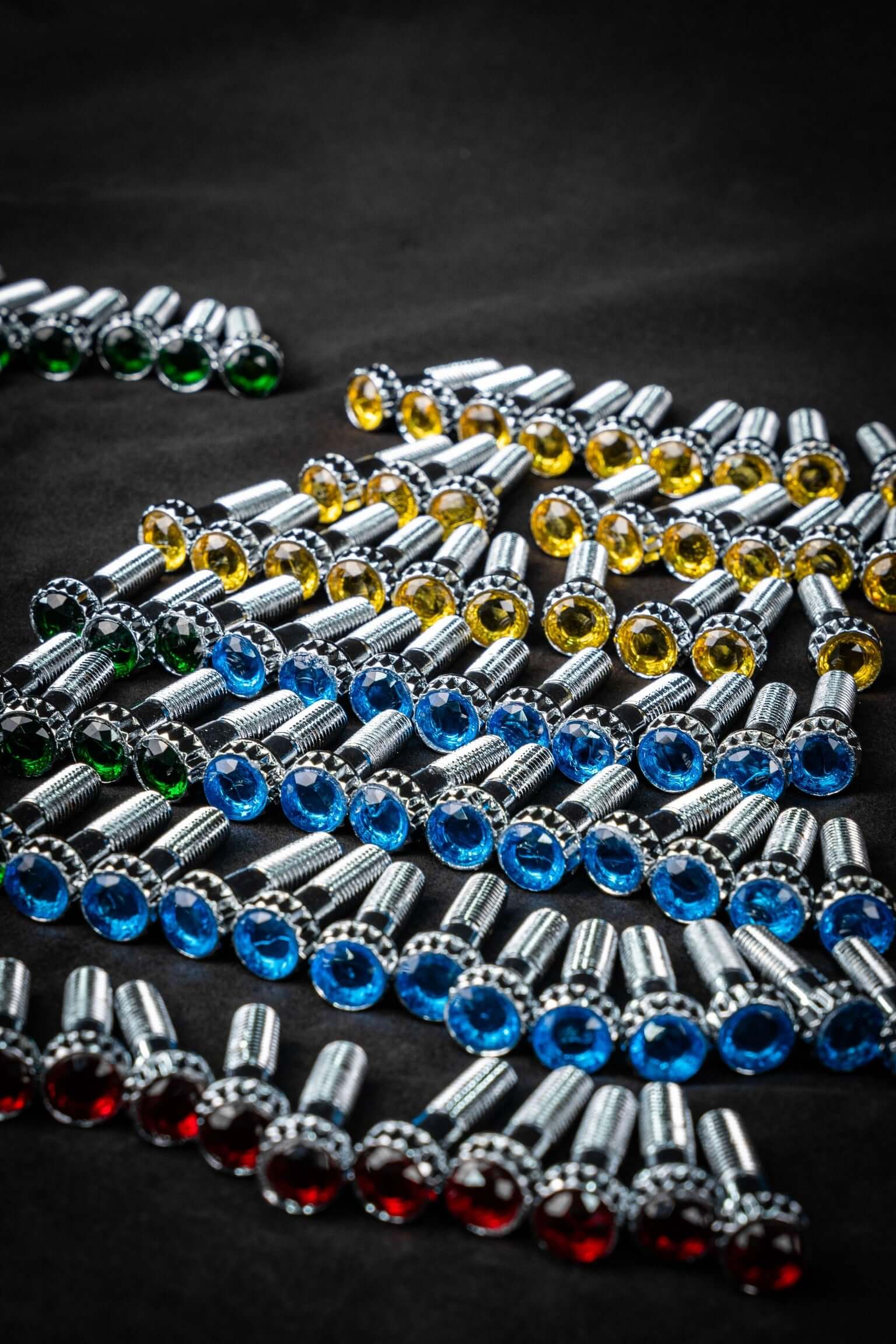 Crystal Shiny Screws with rhinestones for Dodge Dakota R/T wheels and custom 6 lug rims, available in 17 to 26 inches
