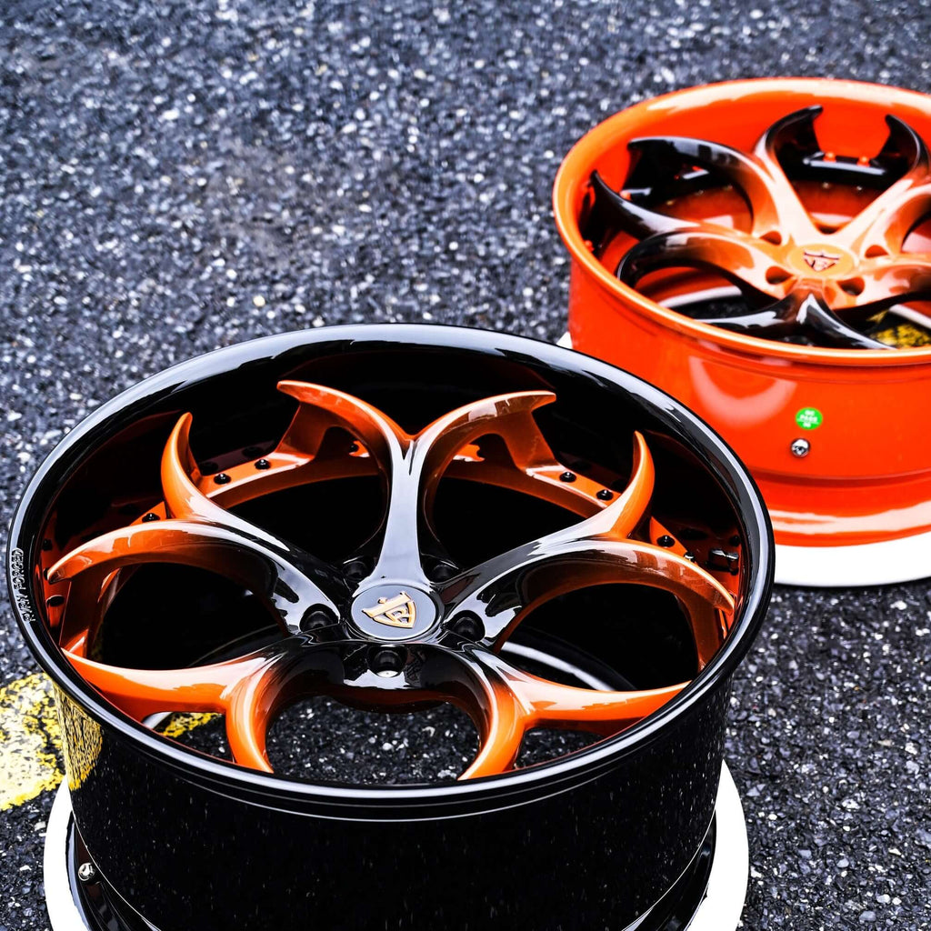 RVRN RV-DS016 aftermarket wheels for C8 Corvette, featuring black and orange design, 20x9/21x12 sizes.