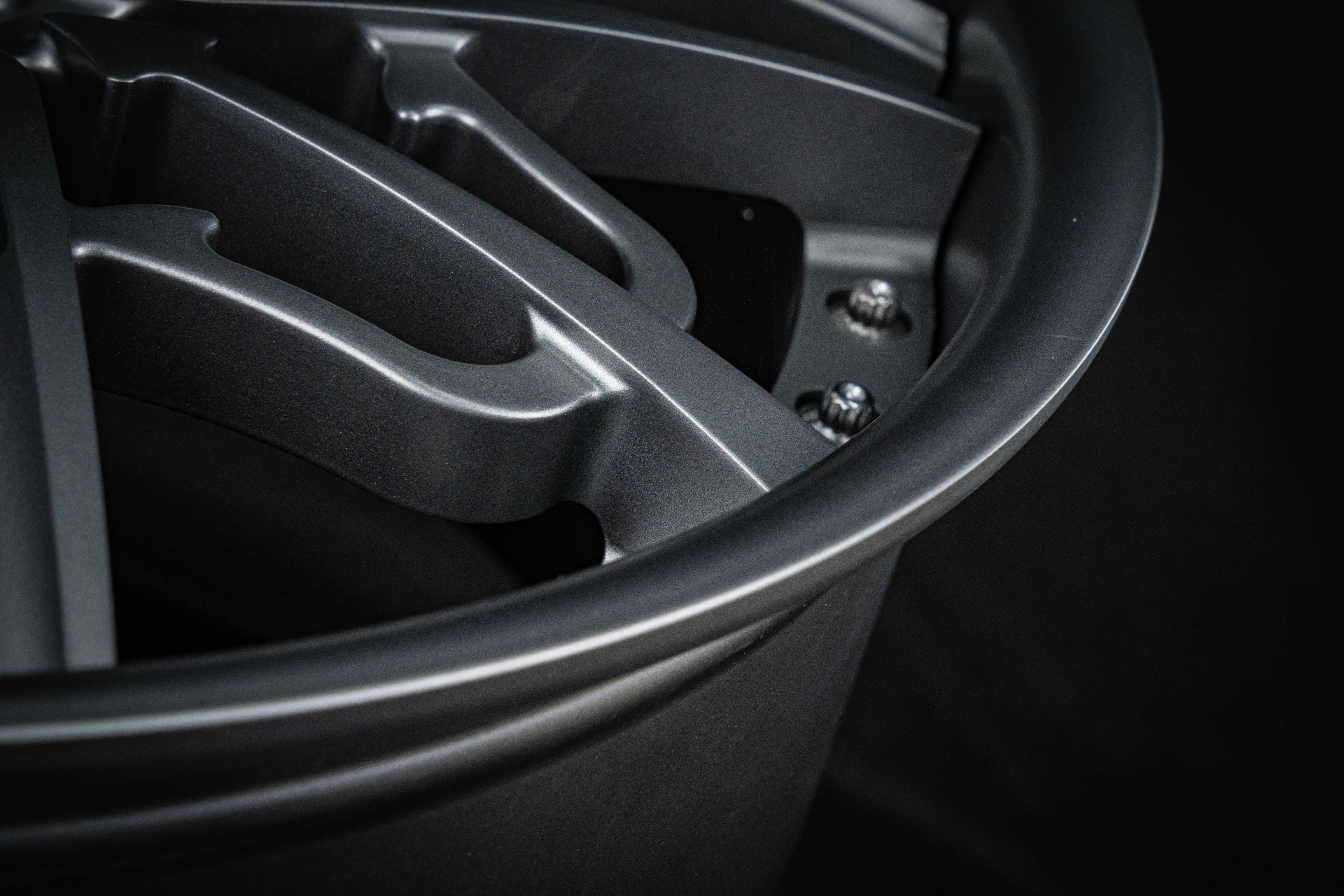 2015 Maserati Quattro Custom 2pc Matte Gunmental Gray Finish and Chrome Screws RV-MR01 Series RVRN Wheel Forged