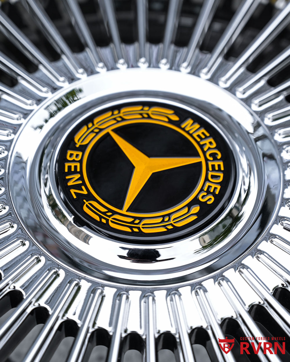 Custom black and gold Mercedes-style center cap on RV-DM05 forged wheel