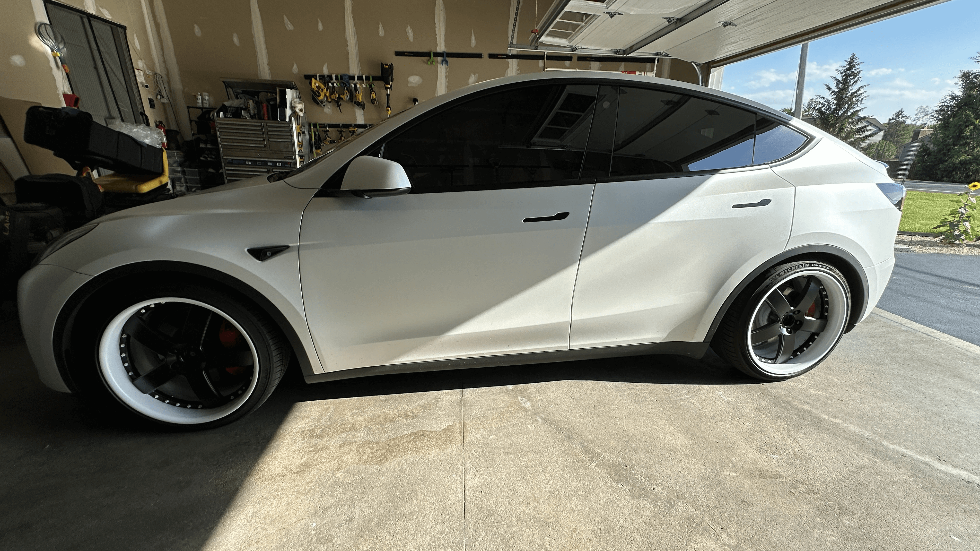 Tesla Model Y Wheels- deep dish 5 spoke black and white custom forged rims-RVRN RV-DF93 5 LUG SERIES-21inch staggered setup