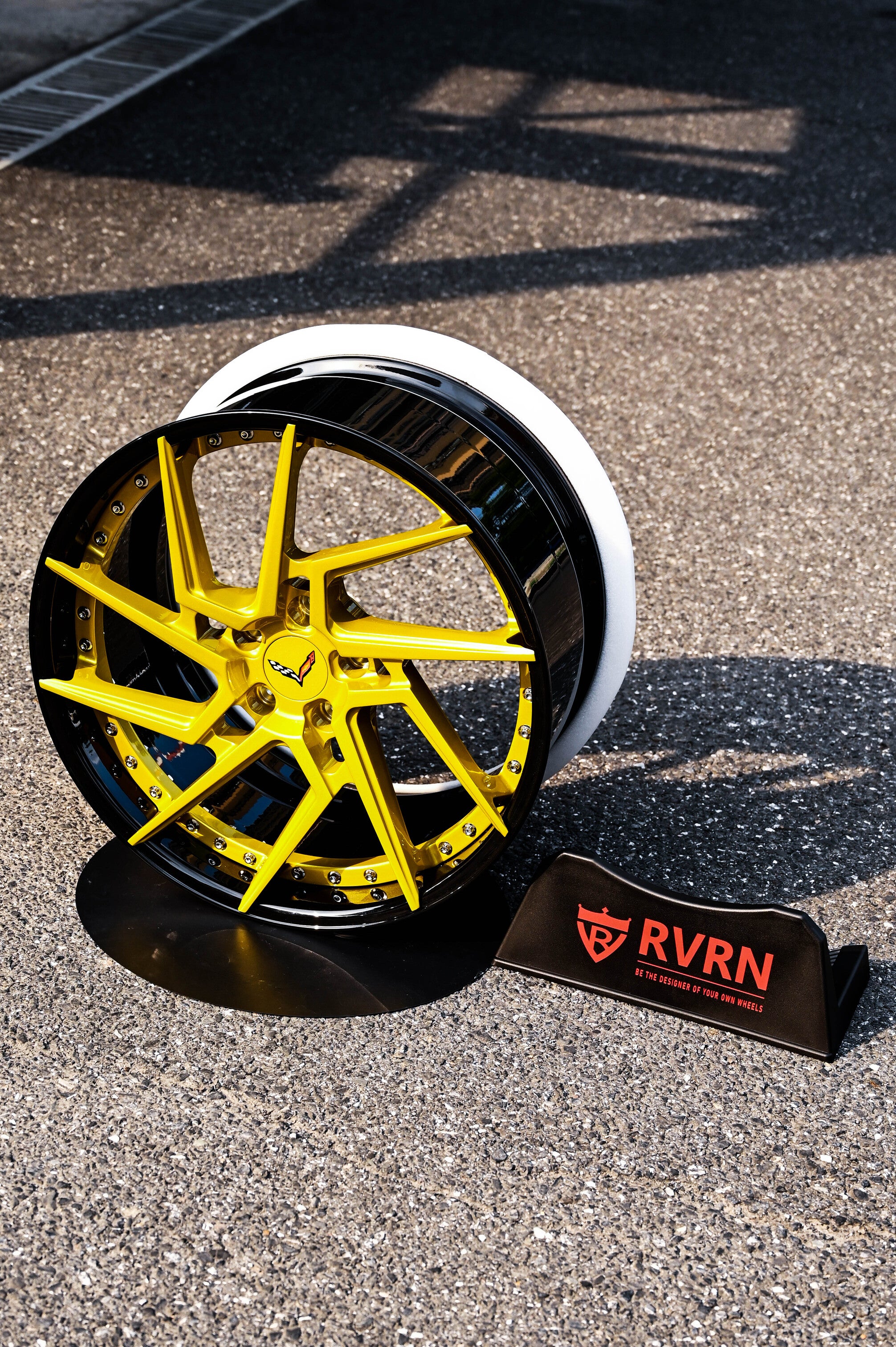 2021 Corvette C8 Custom  Aftermarket 2pc aggressive yellow RV-DF041 Series RVRN Wheel Forged