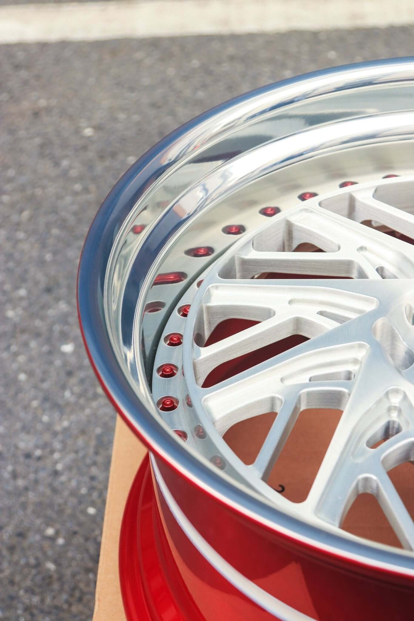 The details of RVRN 3-piece cutom wheels for Honda, designed for enhanced performance and style with a 19inch staggered size, step lip and a big lip size