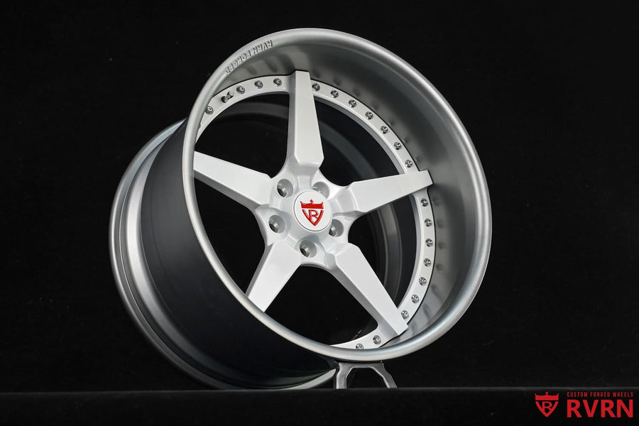 RVRN RV-DF14 polished 5 spoke forged wheel with a dark barrel, built for a 1968 Ford F100.