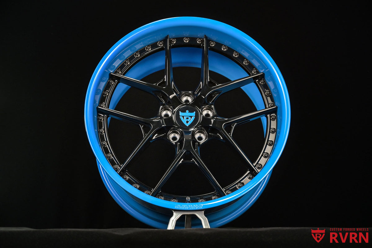 1998 Corvette Widebody Gloss Black & Rapid Blue Wheels : RV-DS016
