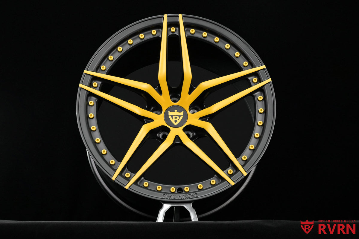 Full view of RVRN RV-MP03 Dodge Challenger rims with one-piece forged construction, 5-star concave design, matte black finish and custom yellow accents, 20x9.5 and 20x11