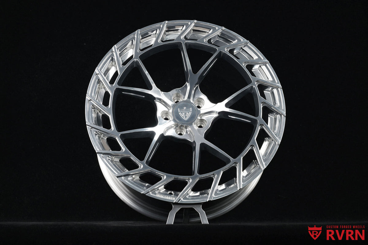 RV-MC23 polished aluminum forged directional multi-spoke wheel for a 2018 Audi SQ5