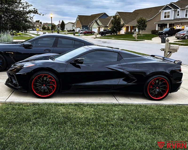 2021 Corvette C8 Stingray on RVRN RV-DC01 2-piece forged wheels in gloss black with RVRN Red barrels.