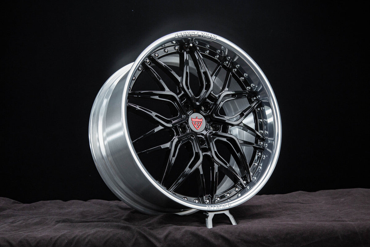 RV-T081 two-piece forged wheel for a 2022 Porsche Taycan GTS with polished black spokes and a chrome barrel