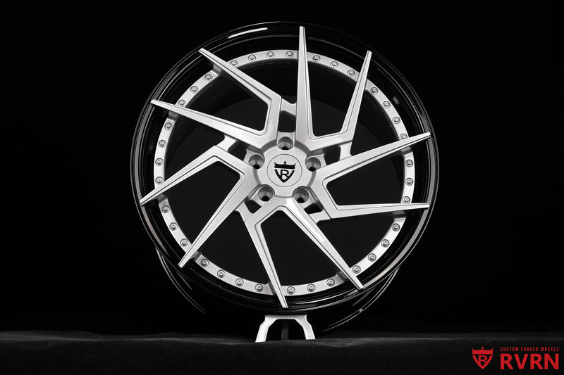 2023 Corvette C8 Stingray Z51 70th Anniversary Custom Corvette Silver Flare Metallic Directional Forged Wheels: RV-DF041