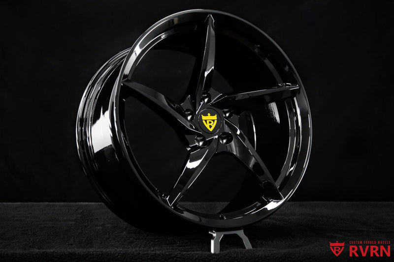 Corvette C8 Z06 performance forged wheel package with RVRN RV-MC35 20x10 and 21x13 staggered setup