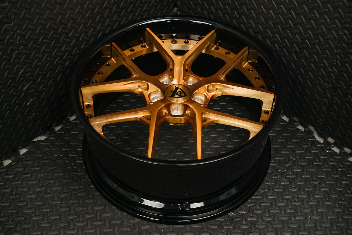 RV-DR08 two-piece forged wheel for a 2024 Audi S5 with transparent copper spokes and gloss black barrel