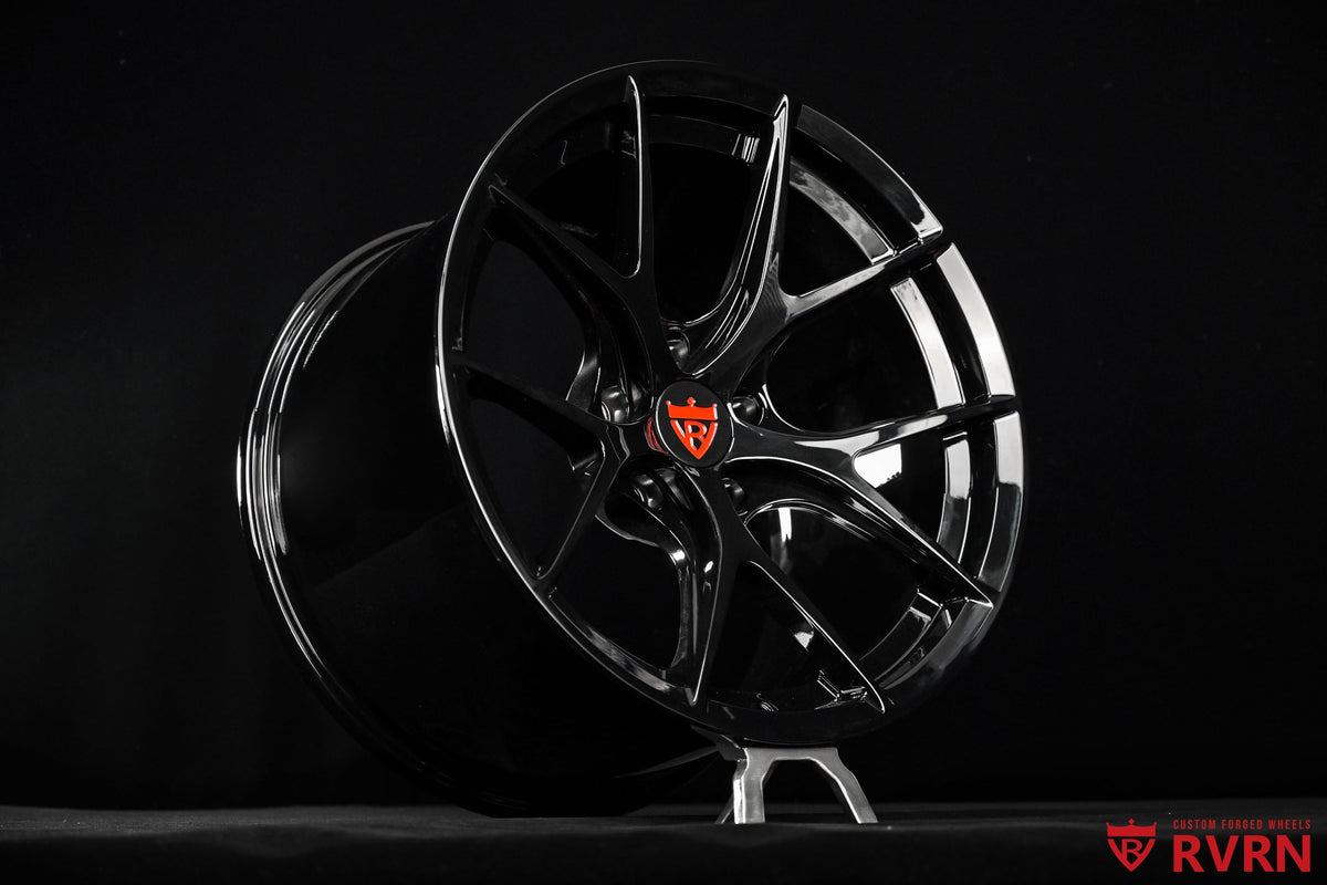 Concave profile and barrel detail of the RVRN RV-MR05 forged wheels custom designed for a 2024 Nissan Z NISMO in gloss black, 18x11.5 +15.