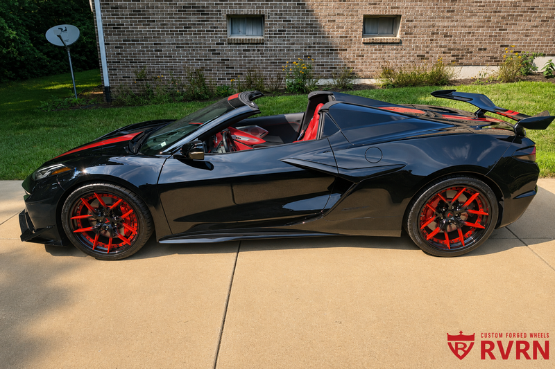 Side view of a 2025 Corvette C8 Z06 on RVRN RV-DR08D custom forged 2-piece Y-spoke deep dish wheels with red-to-black gradient spokes and gloss black barrel.