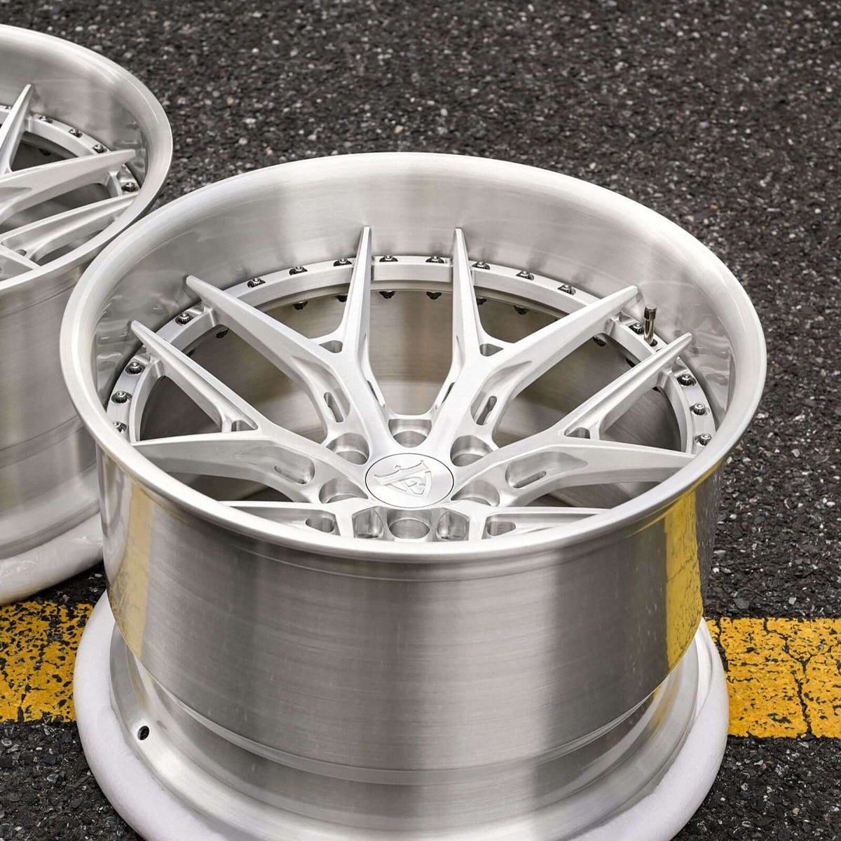 Brushed aluminum split-spoke RVRN RV-DR08D deep dish forged wheels with exposed rim bolts, RVRN custom wheels for the 2004 Dodge Viper
