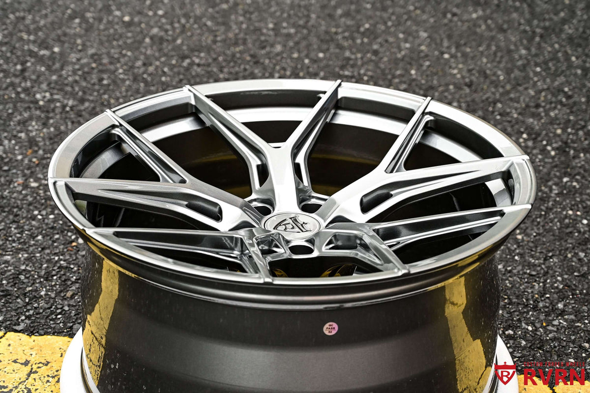 Custom 21-inch staggered forged concave wheels for 2015 BMW X5 in gunmetal finish – RVRN Wheels