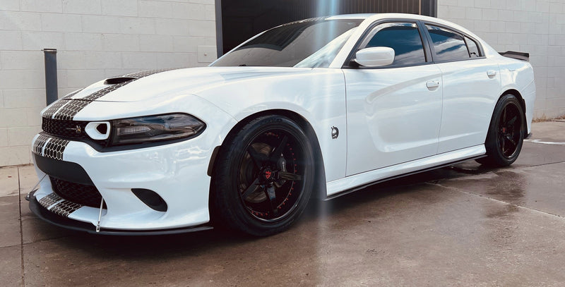 2020 Dodge Charger 392 Scat Pack on RVRN Custom Wheels RV-DF14 showcasing RVRN Custom Forged Wheels in a Vehicle Gallery.