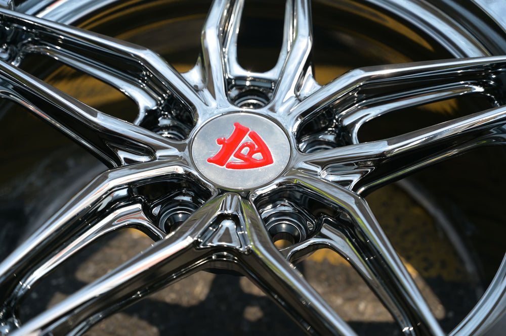 17-inch custom wheels mounted on 1964 Corvette C2