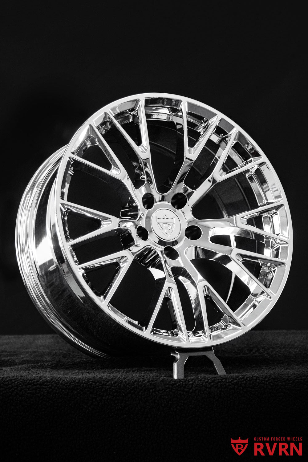 1967 Chevrolet Corvette C2 equipped with RVRN RV-MC65 custom chrome wheels featuring a Y-spoke forged wheel design for a classic performance build.
