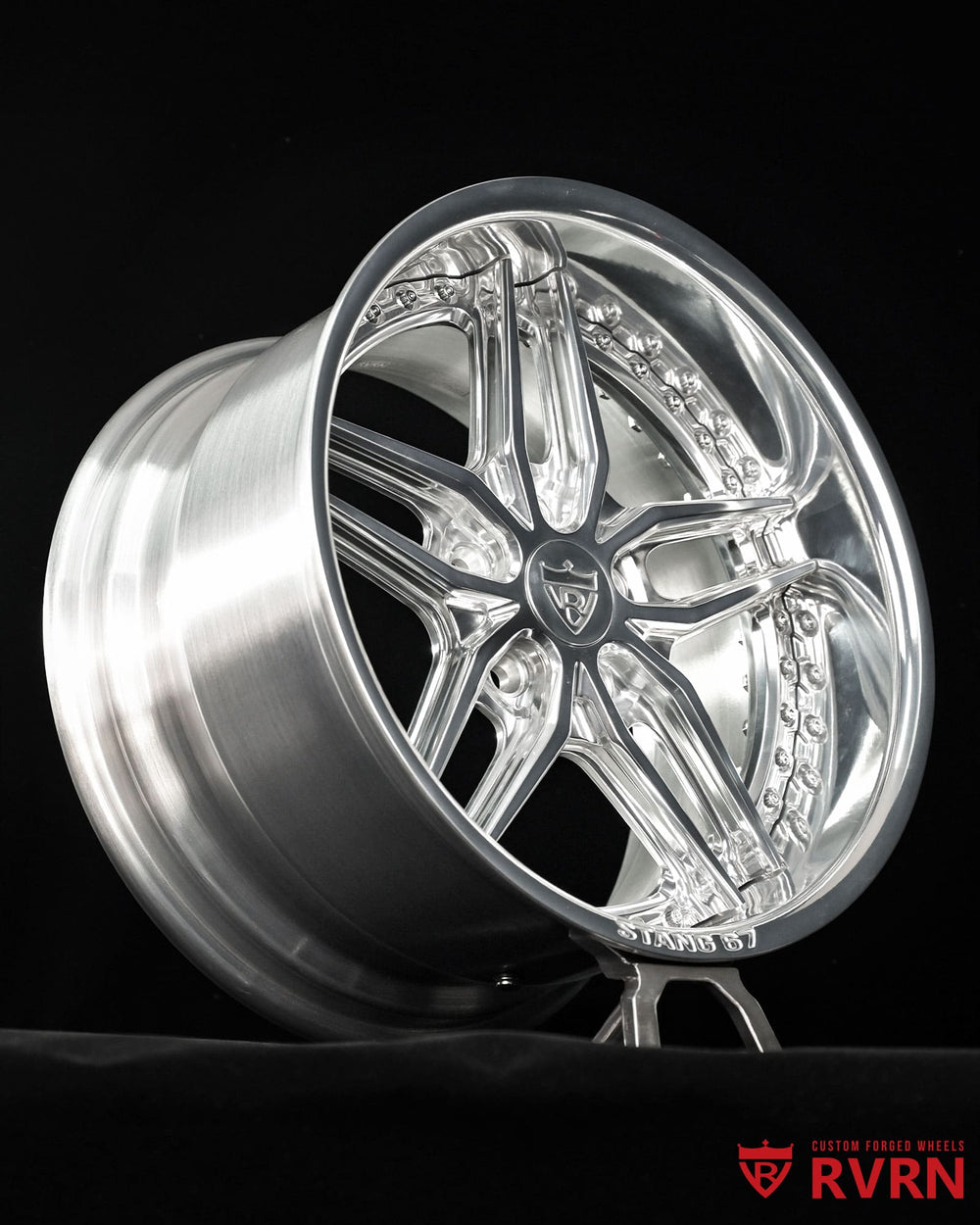 RVRN RV-DP03 2-piece forged wheels for Mustang, 17x8.5 front setup engineered for classic 1967 Ford Mustang applications
