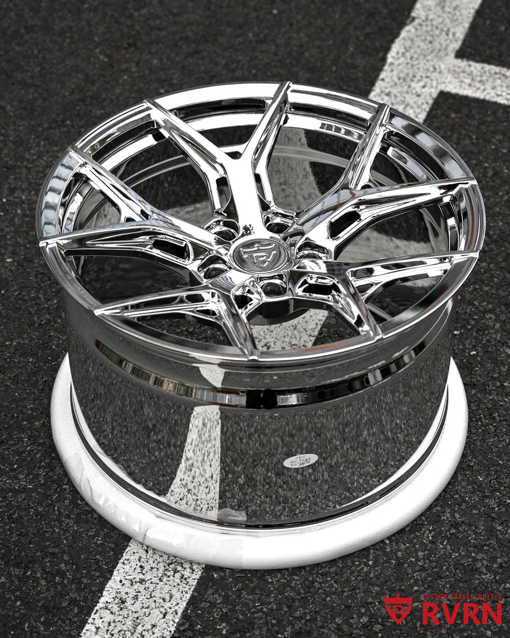 Close-up of RV-MJ25 custom camaro forged wheels with all chrome finish and concave spoke profile for classic muscle car applications